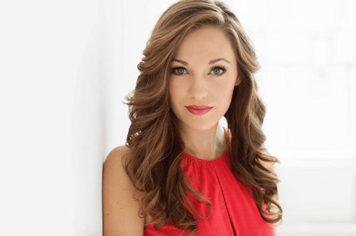 Laura Osnes